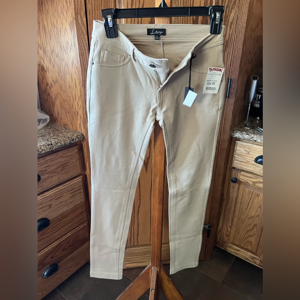 NEW Laboijou Women’s Khaki Jeggings, S